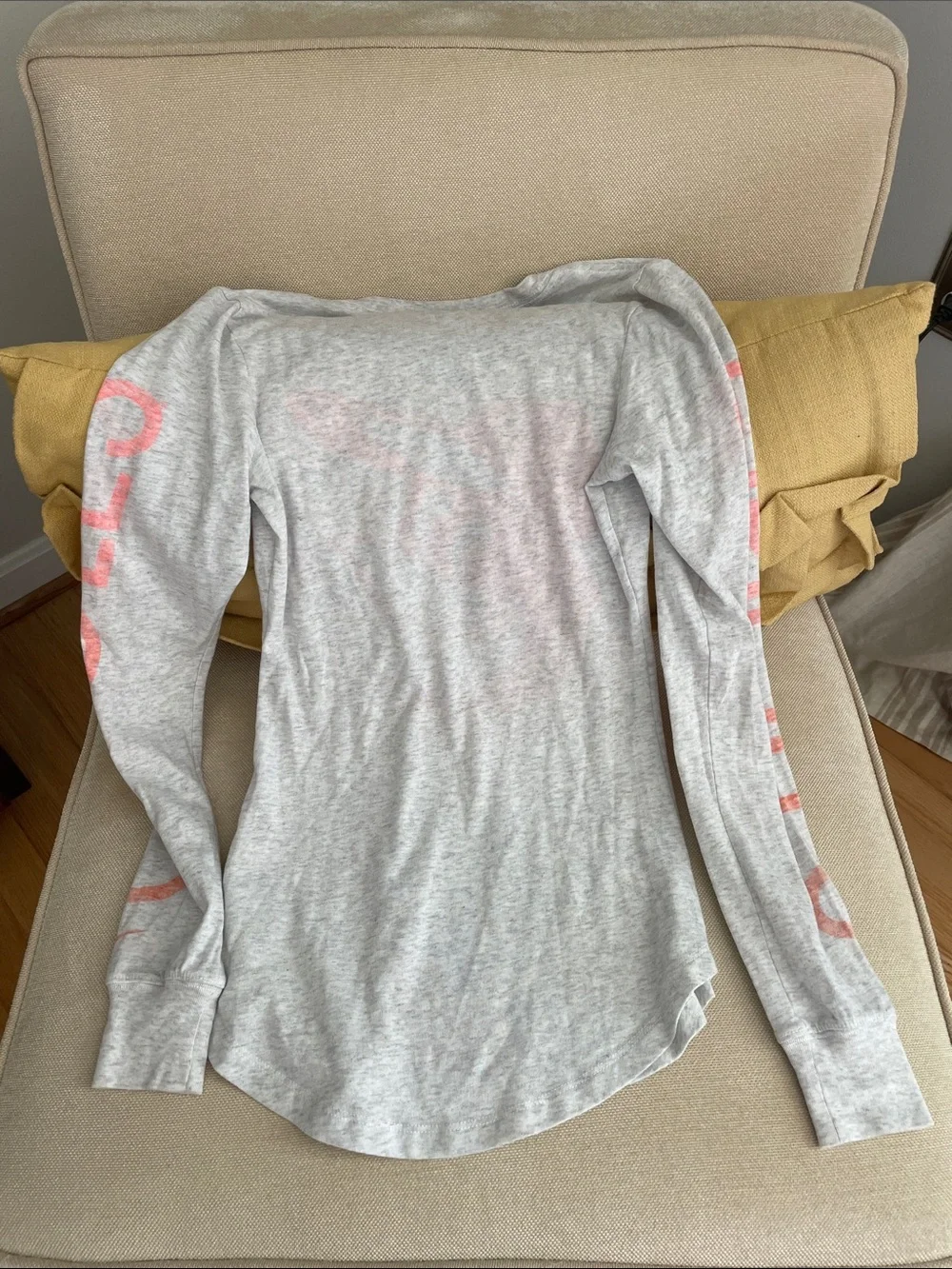 Nike Women's Baltimore Orioles Heather Gray Long-Sleeve Tee Orange Graphic XS